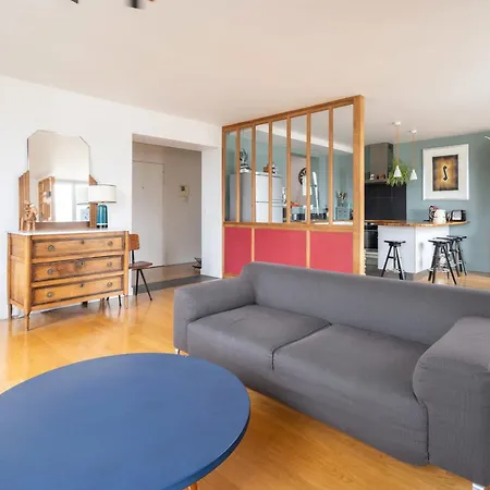 Large Bright T4 With Rooftop In - Welkeys Parigi